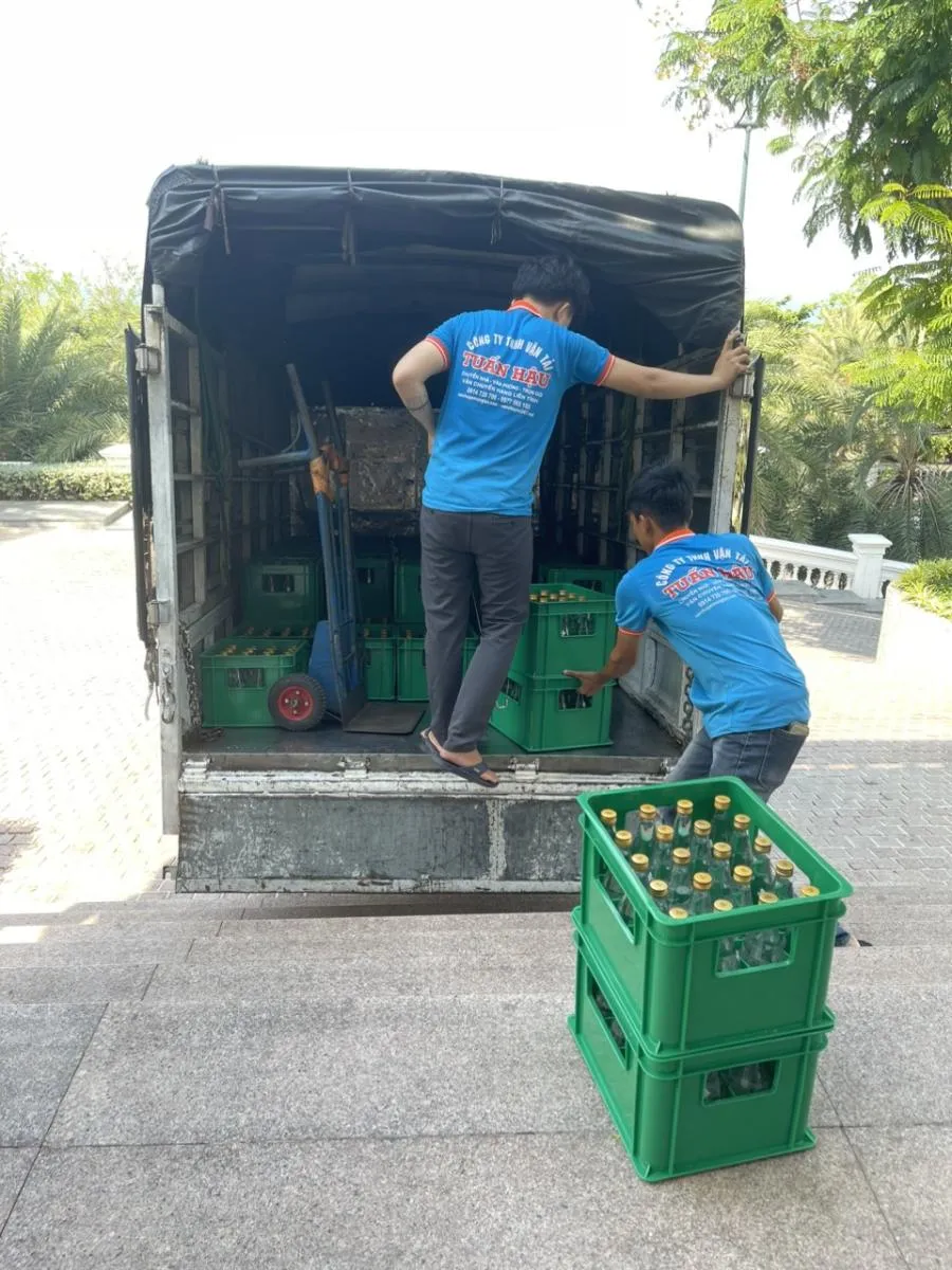 Vận tải Tuấn Hậu chuyên cung cấp các dịch vụ vận chuyển uy tín, chuyên nghiệp