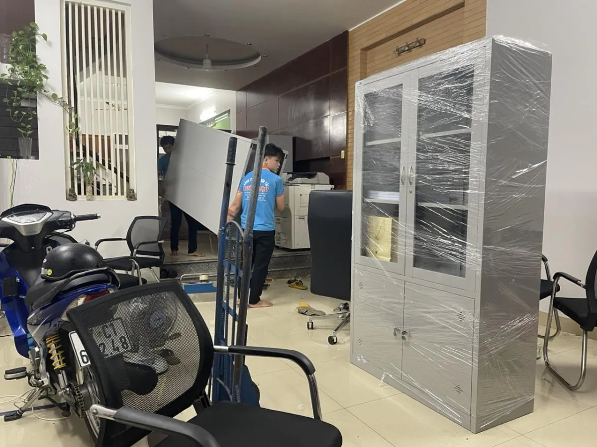 Vận tải Tuấn Hậu hỗ trợ di dời thiết bị, đồ đạc